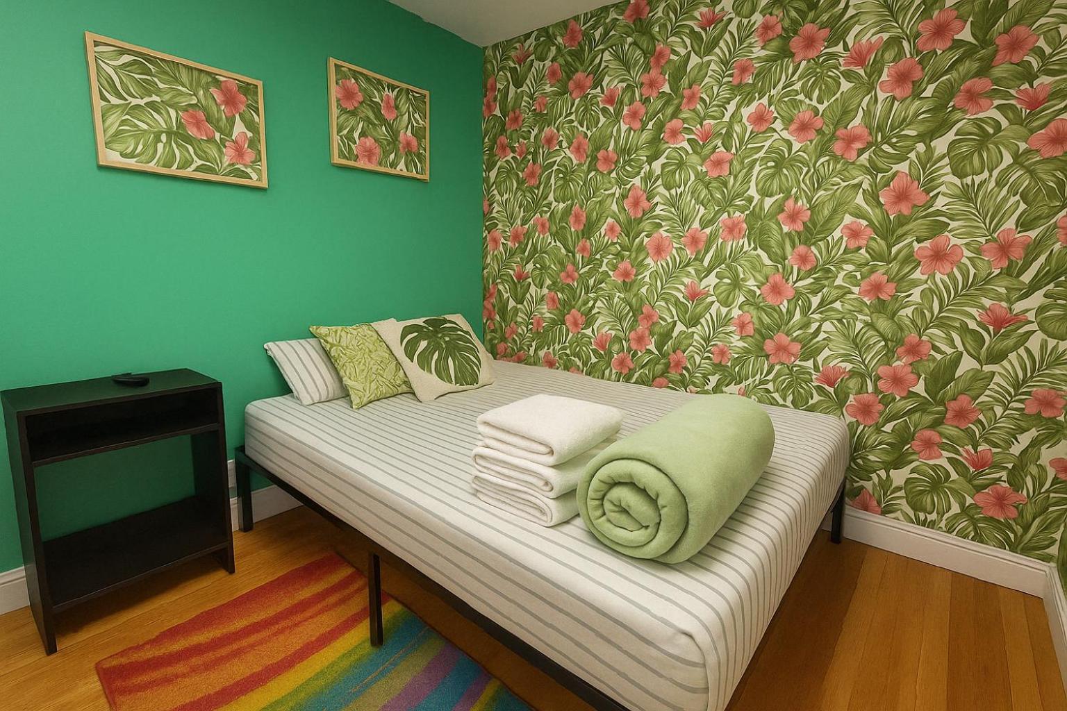 Tropical Comfort Room In Harlem Cozy Stay With Snacks & Style New York City Exterior photo